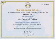 Certificate of Aroma oil massage at Thai Spa Burapa School (written in English)